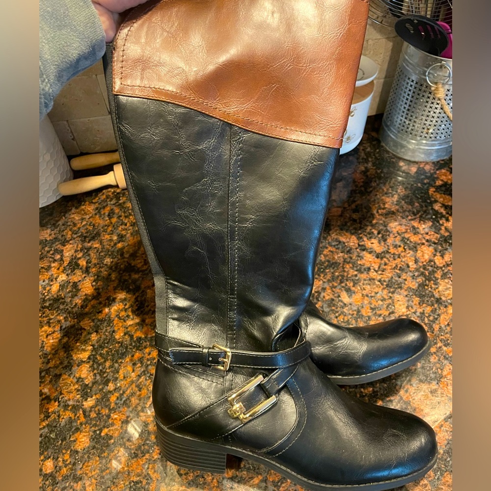 Liz Claiborne size 10 women’s boots